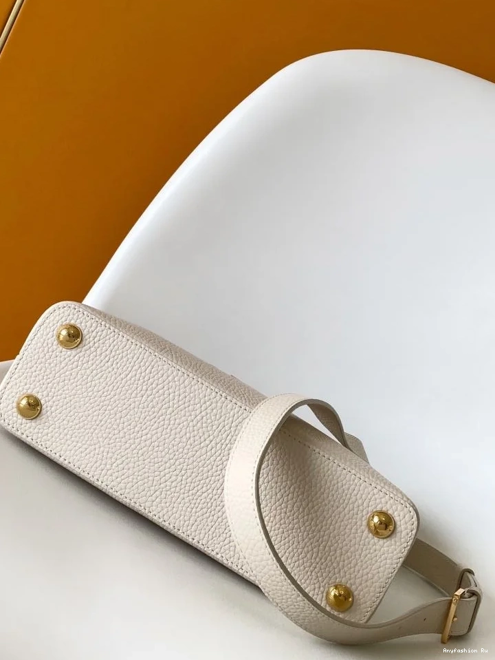 42953 FreshLook Capucines Bags BB Vuitton Louis 0819